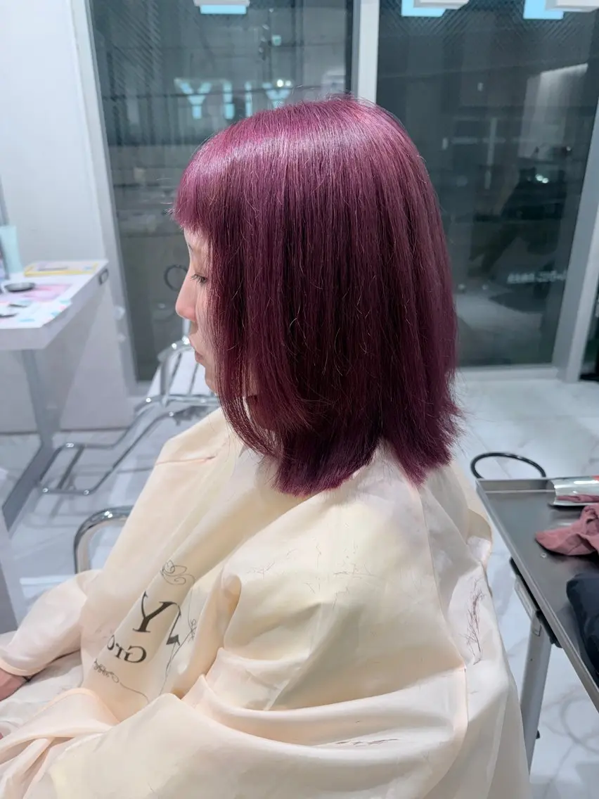 カラー 梅林 亜衣のヘアスタイル