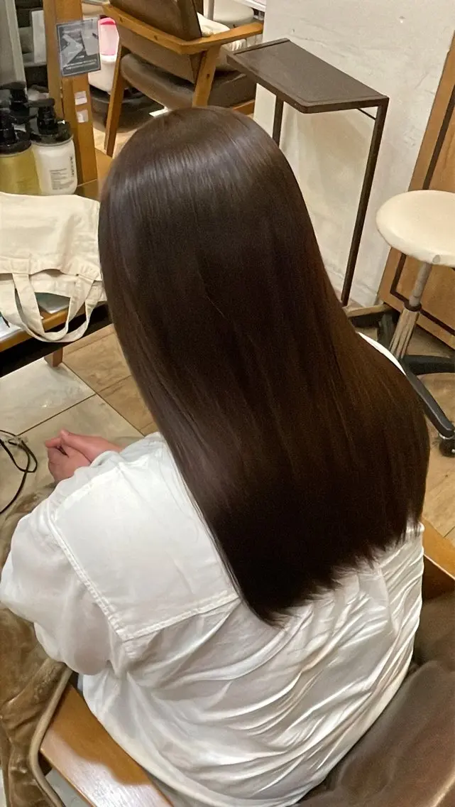カラー ブラウンカラー ダークブラウン 新原 陽那のヘアスタイル