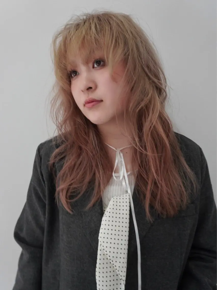 ロング カラー マツザキ マナトのヘアスタイル