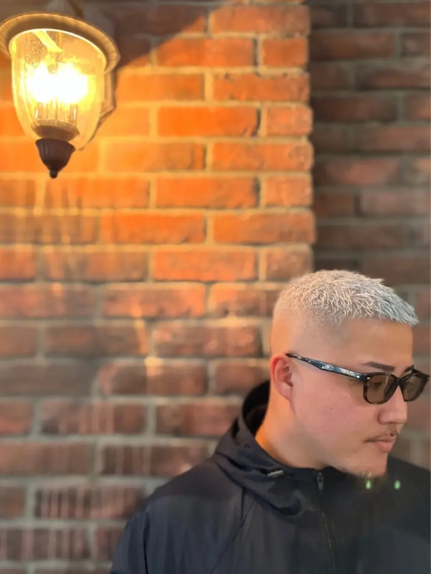 カット＋ダブルカラー＋眉毛(#池袋#メンズカット#メンズカラー#フェード#ブリーチ#ホワイトカラー)ミニモ限定の写真