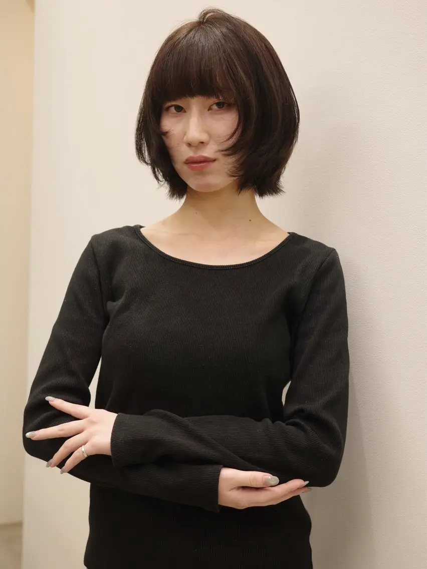 ショート カラー カット ヘアカラー (𝐡)𝐰𝐢𝐦 𝐲𝐮𝐧𝐚のヘアスタイル