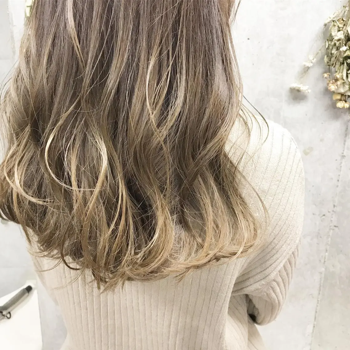 ロング カラー ヘアアレンジ ブリーチ グラデーションカラー Satsuki ✂︎♡のヘアスタイル