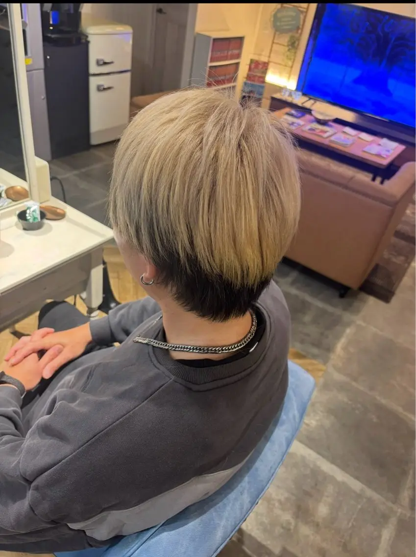ショート メンズ ツートーンカラー カット ヘアカラー トリートメント 🫟メンズスタイル 特化型マナ🫟のヘアスタイル