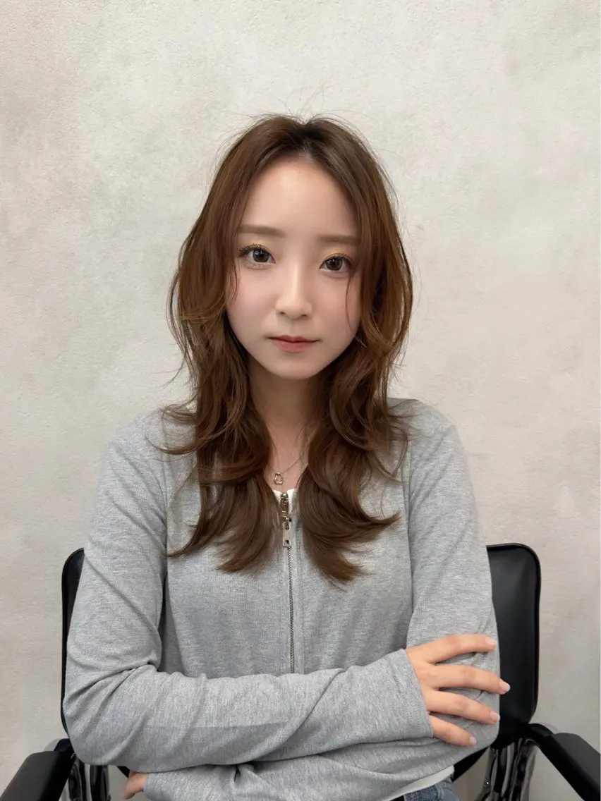ロング カラー ✨レイヤー・ブリーチ なしダブル特化✨のヘアスタイル