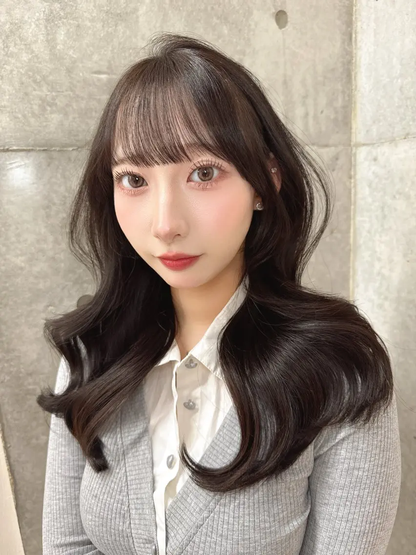 セミロング カラー カット ヘアカラー トリートメント shion 透明感カラーのヘアスタイル