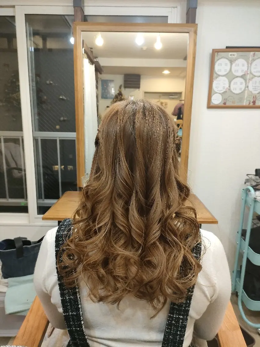 ヘアアレンジ カット ヘアセット HempBeauty 浅野アサミのヘアスタイル