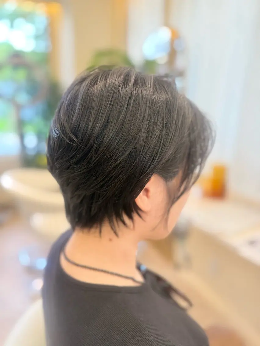 ショート カット 三木 絵未奈のヘアスタイル