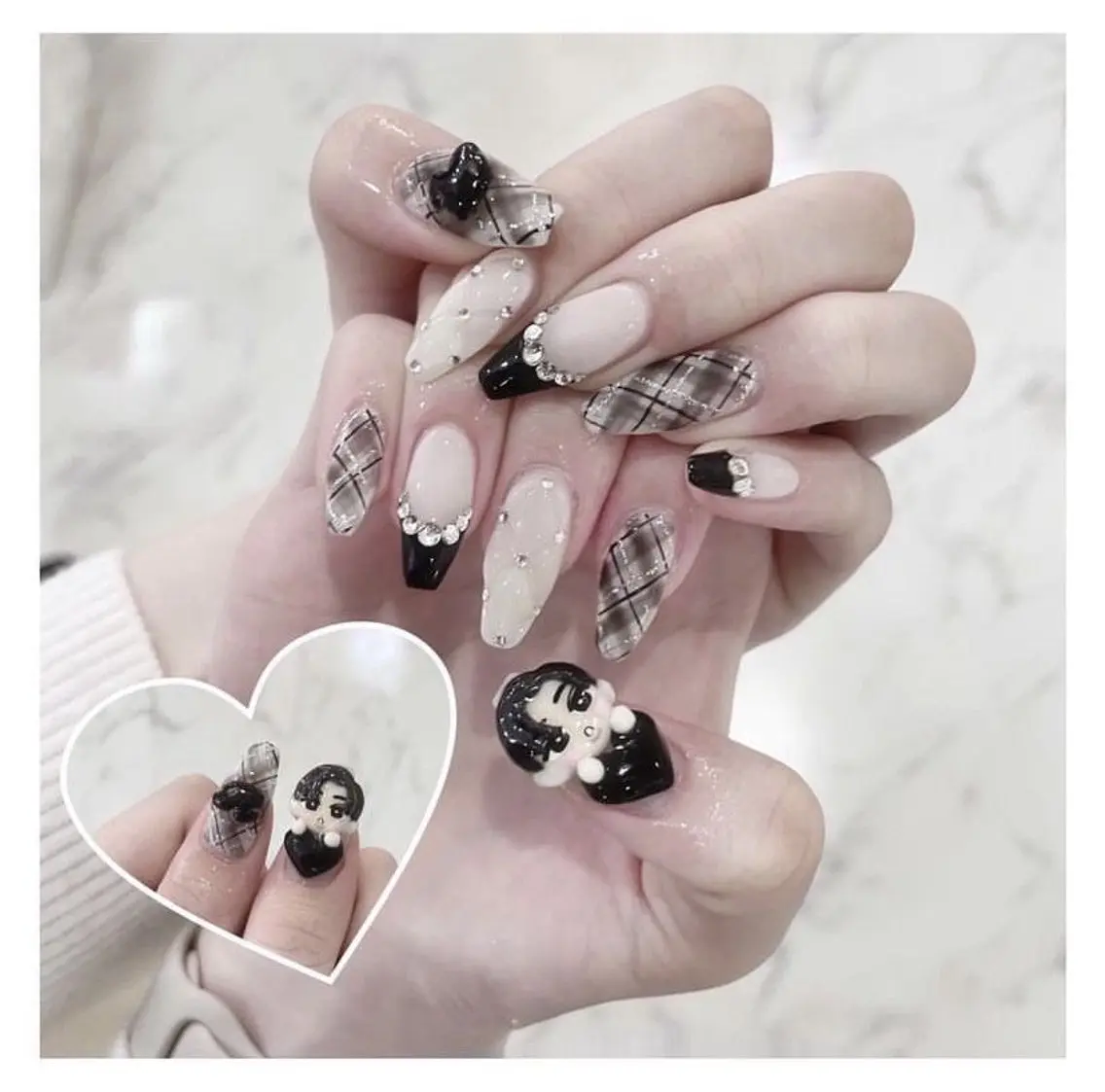 ネイル マグネットネイル ミラーネイル ネイルチップ 冬ネイル Lee Nailsのネイルデザイン