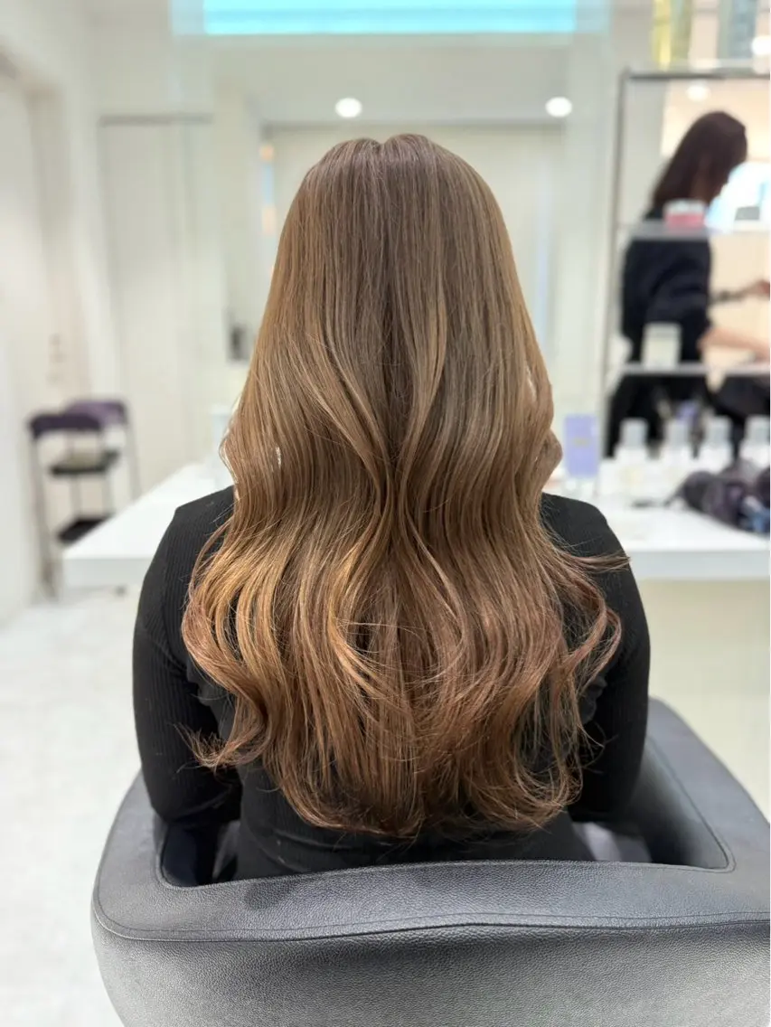 ロング カラー 艶カラーレイヤー特化 TAKUMIのヘアスタイル