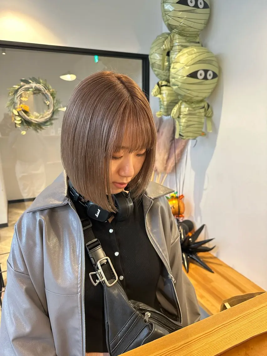 ミディアム カラー カット ヘアカラー トリートメント yuika .のヘアスタイル