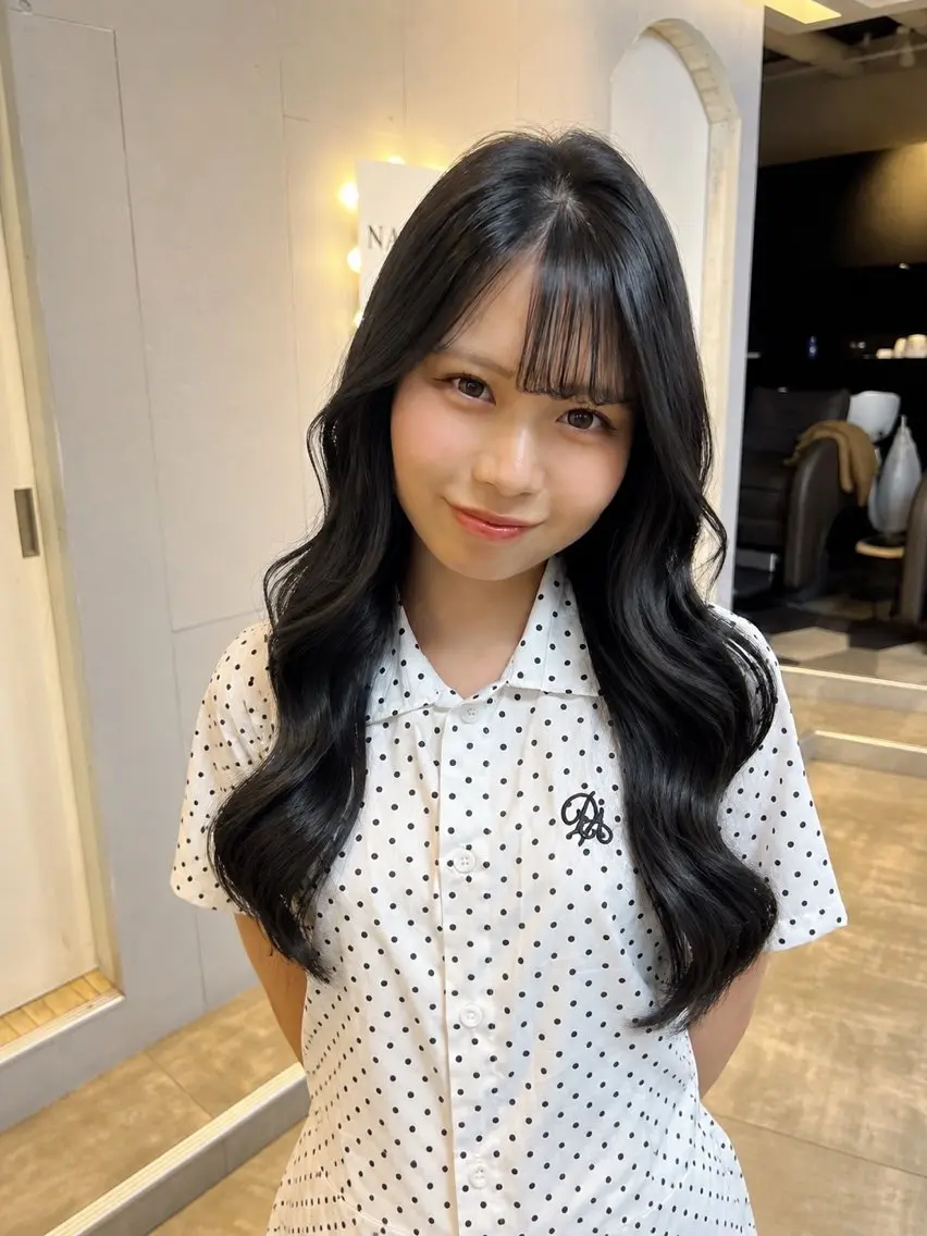 カラー 黒髪 ブルーカラー ブルーブラック NOA福島 RENA🌼のヘアスタイル