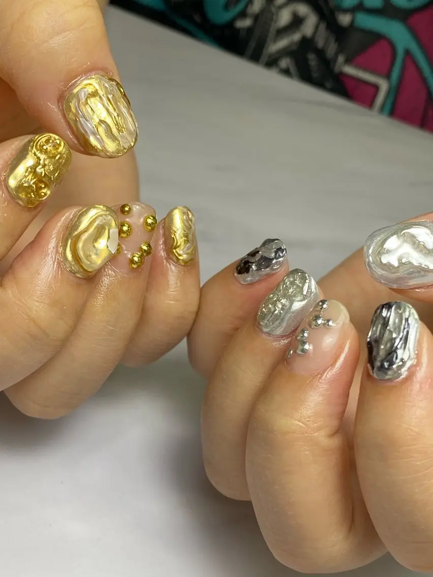 ネイル 成人式 フレンチネイル ジェルネイル ガーリー マグネットネイル ハンドネイル 草加ニュアンスネイル 🌚hersのネイルデザイン