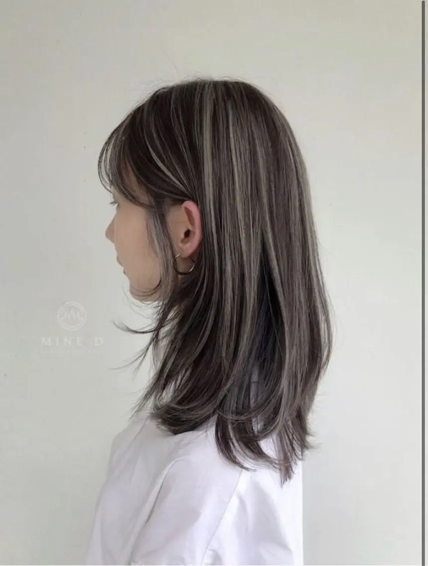セミロング ハイライト ハイライト特化 🫧山﨑 真歩🫧のヘアスタイル