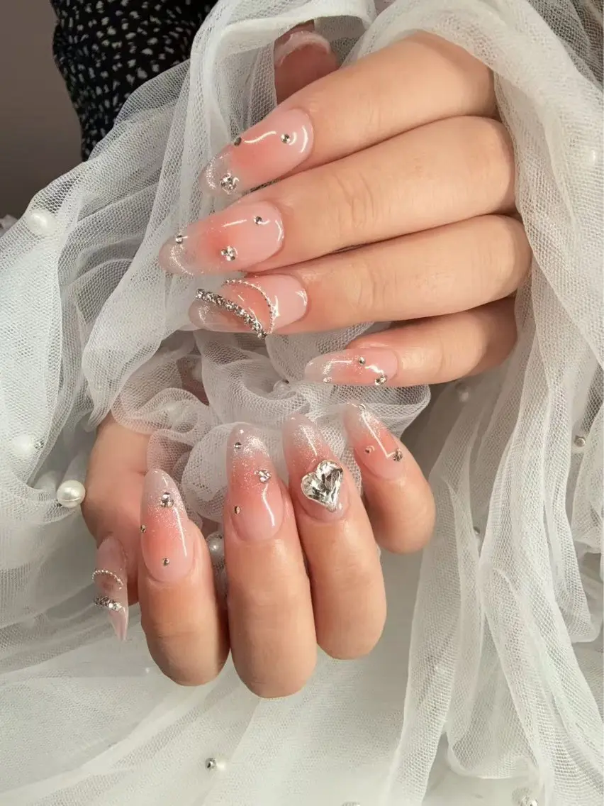ネイル ハンドネイル LULU Nail salonみどりのネイルデザイン