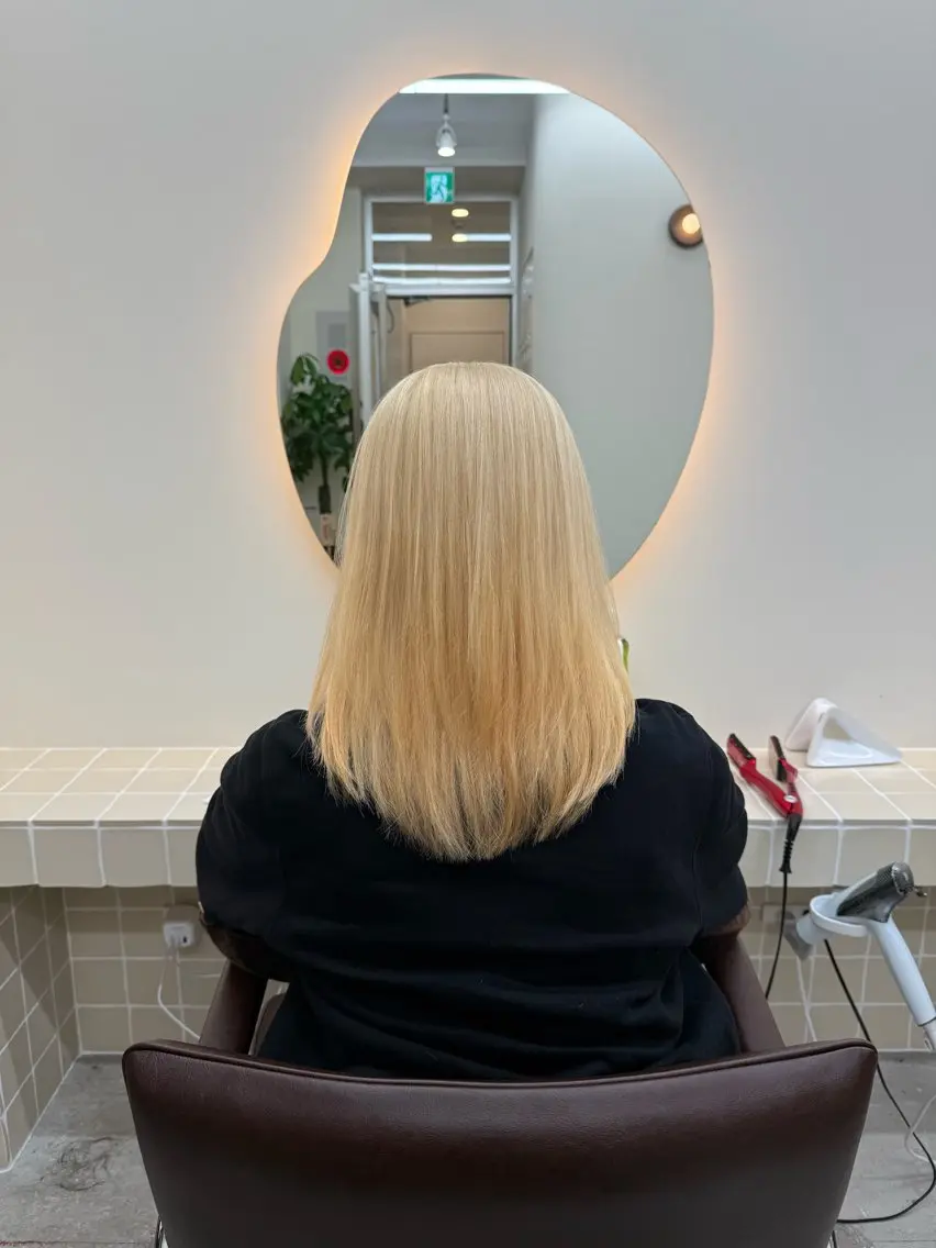 ミディアム カラー ブリーチ 抜きっぱなしブロンド ブロンド カット ヘアカラー トリートメント ヘッドスパ ✨髪質改善矯正× ブリーチ✨YU-KIのヘアスタイル