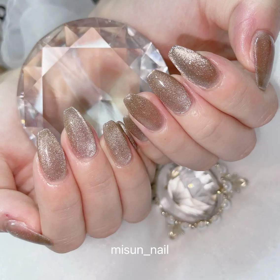ネイル アートネイル オーロラネイル チークネイル 長さ出し フラッシュネイル misun_ nailのネイルデザイン