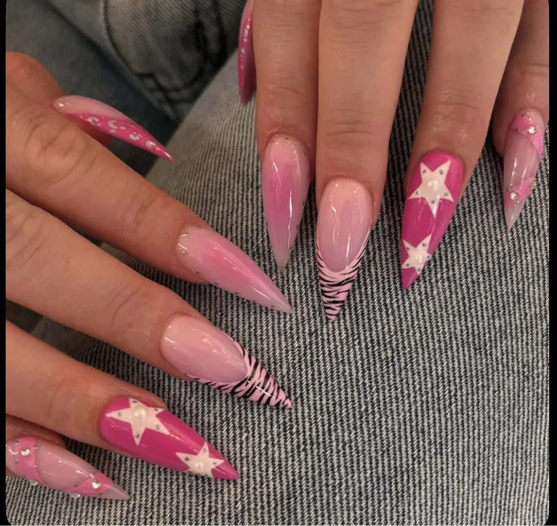 ネイル ハンドネイル NiJi Nailsのネイルデザイン