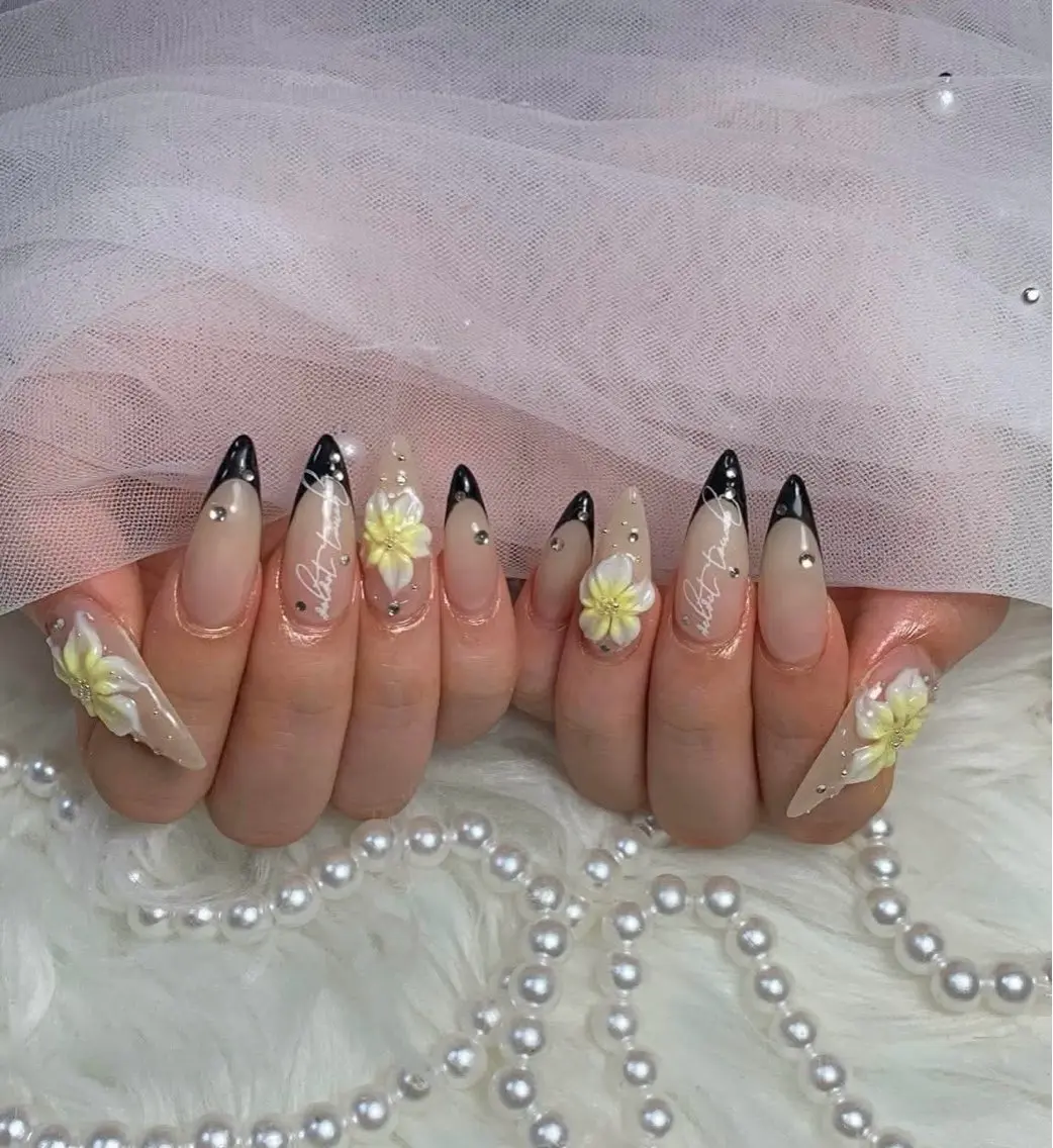 ネイル ハンドネイル Rinaky Amee Nailのネイルデザイン
