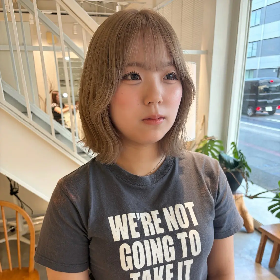 ショート カラー ヘアカラー 周東 芽依のヘアスタイル
