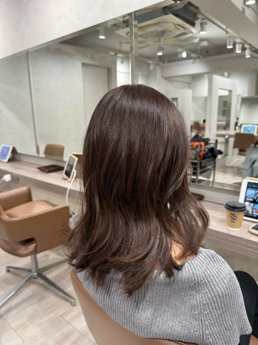 セミロング カラー 髪の年齢悩み解消/ 白髪と癖毛　松本雄光のヘアスタイル