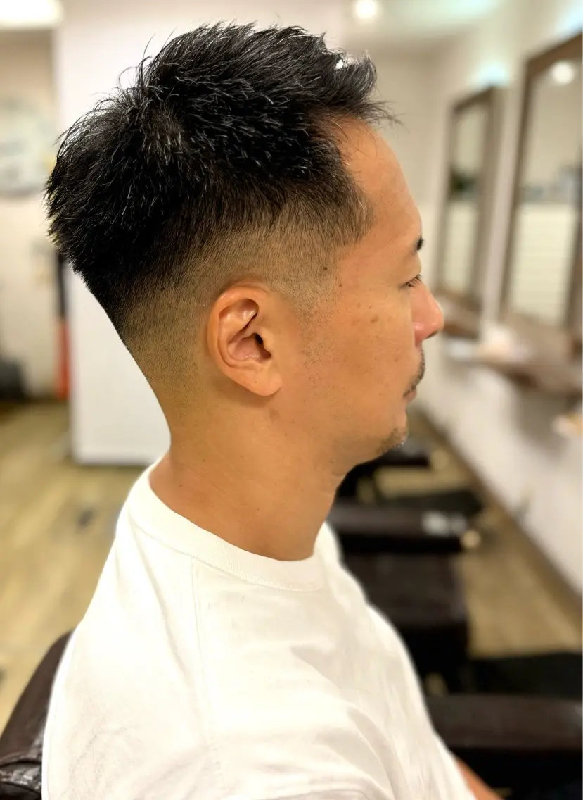 ショート メンズ フェードカット 🍁ダブルカラー 🍁凌平のヘアスタイル