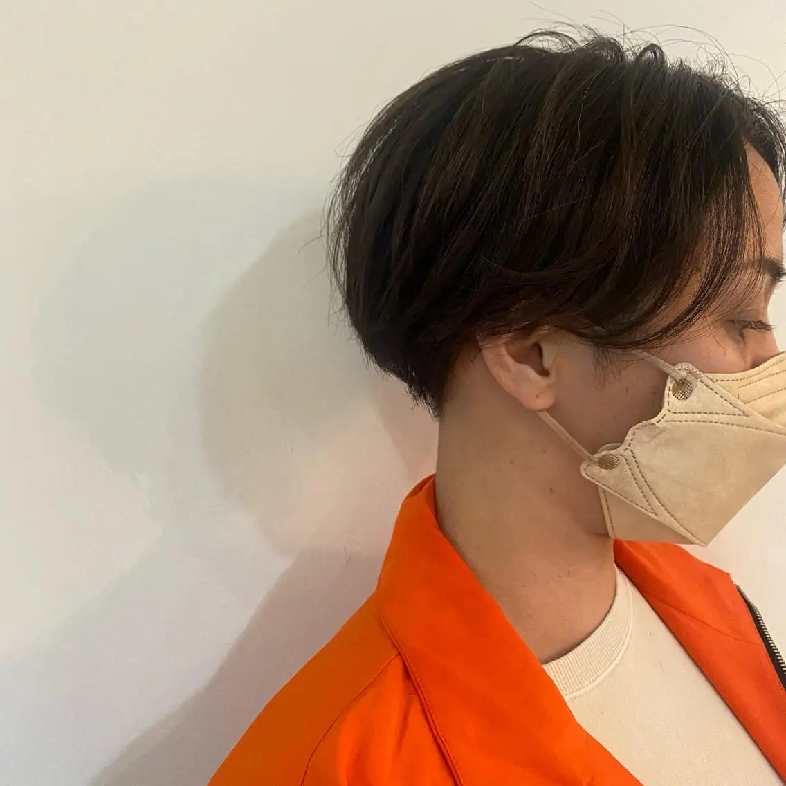 ショート カラー ヘアアレンジ メンズ キッズ ネイル マツエク・マツパ アイブロウ 透明感カラー グレージュ Lisa 海外風スパイラルのヘアスタイル