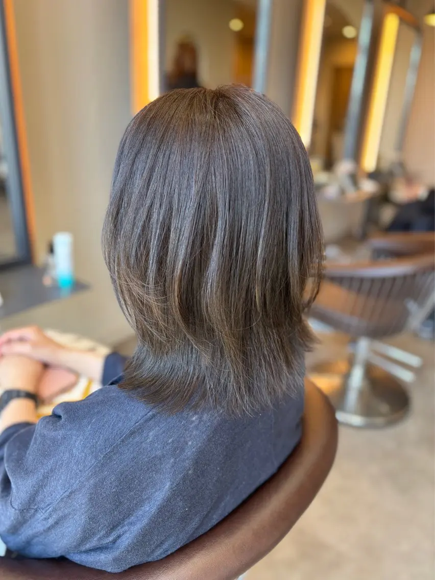 ミディアム カット 縮毛矯正 トリートメント 酸性ストレート/ブリ ーチなしWカラー河本のヘアスタイル