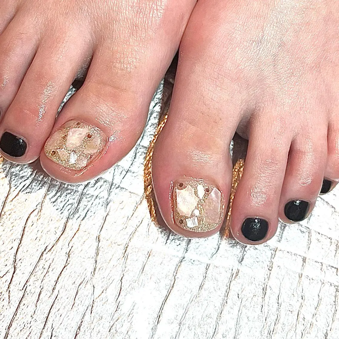 【フットネイル】ワンカラー＋親アートの写真