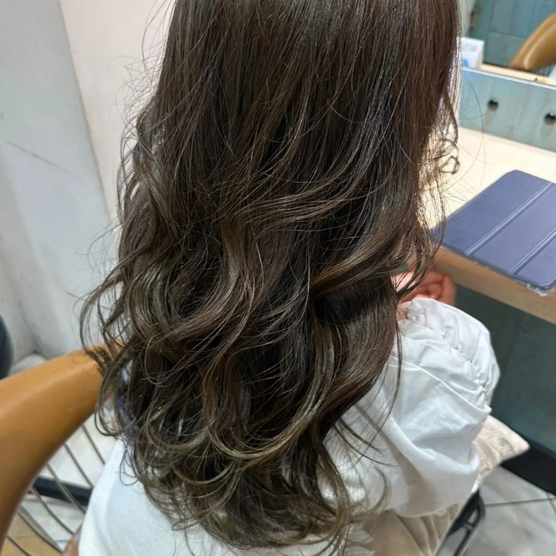 ロング カラー カット ヘアカラー トリートメント 酒井 里穂のヘアスタイル