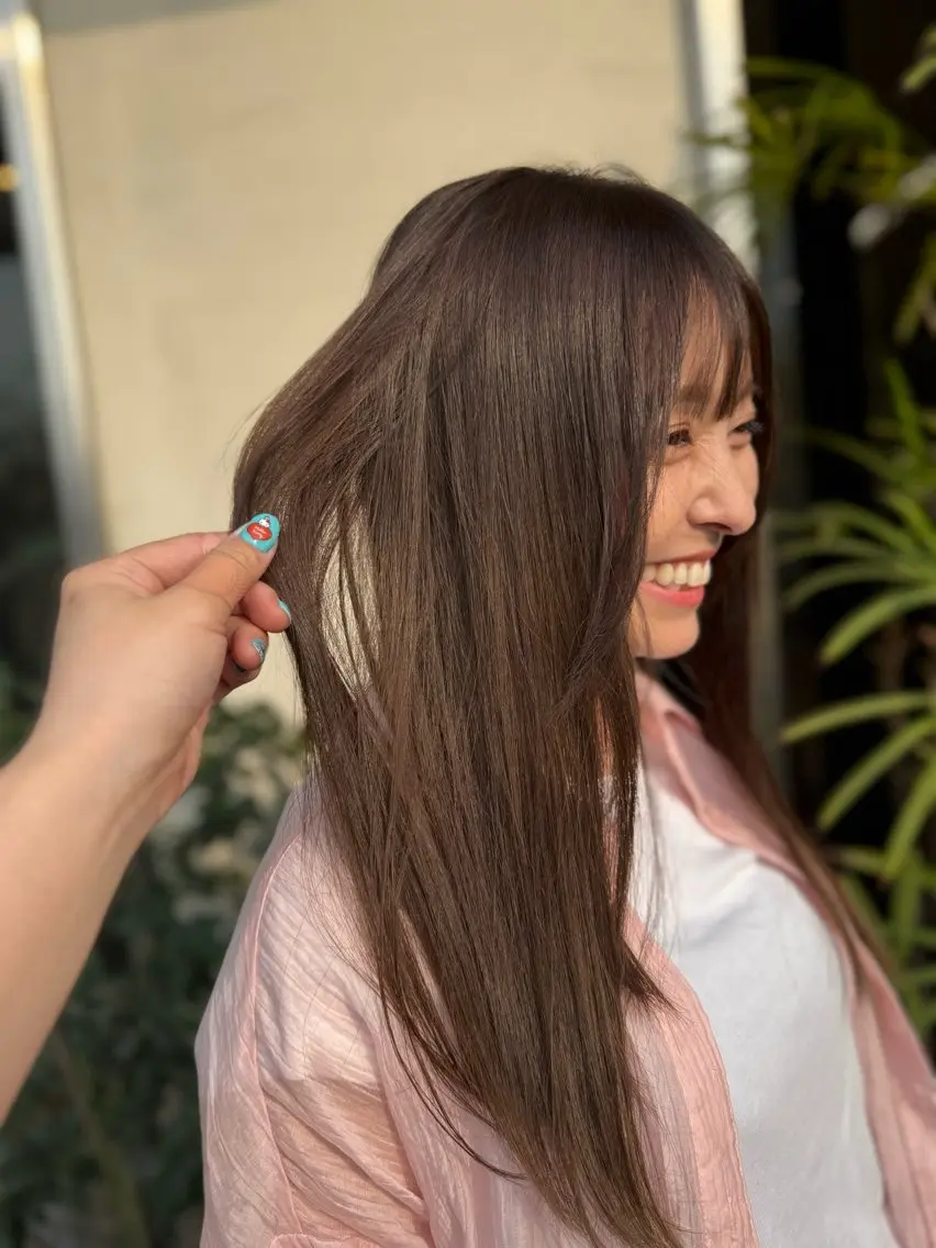 セミロング ヘアカラー トリートメント 三原 つばさのヘアスタイル