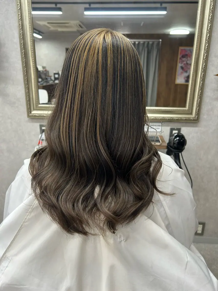 ロング カラー Lien 深井店のヘアスタイル
