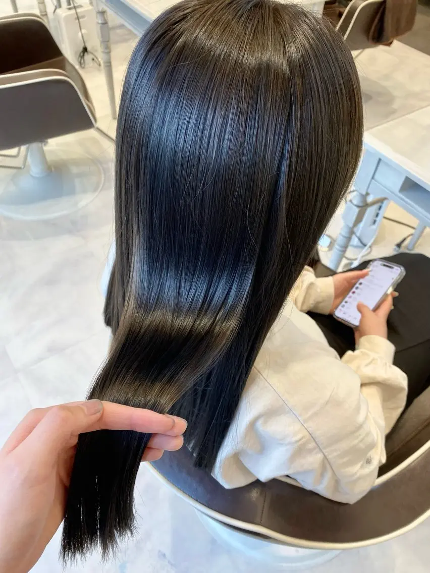 ロング カラー ALLY/ あゆみのヘアスタイル