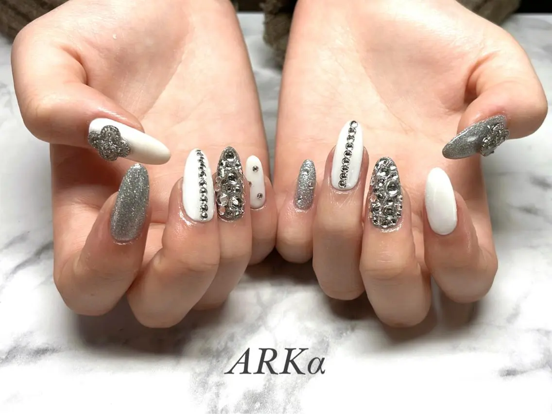ネイル ハンドネイル ARKα Nishiのネイルデザイン