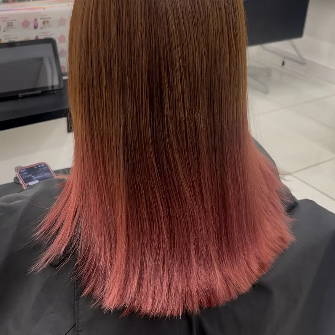 ミディアム カラー お団子ヘア 透明感カラー グラデーションモデル 🩷ALIVE 七海のヘアスタイル