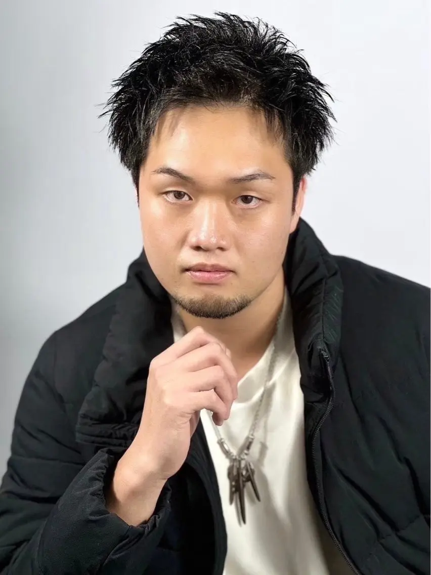 ショート 岡崎 匠海のヘアスタイル