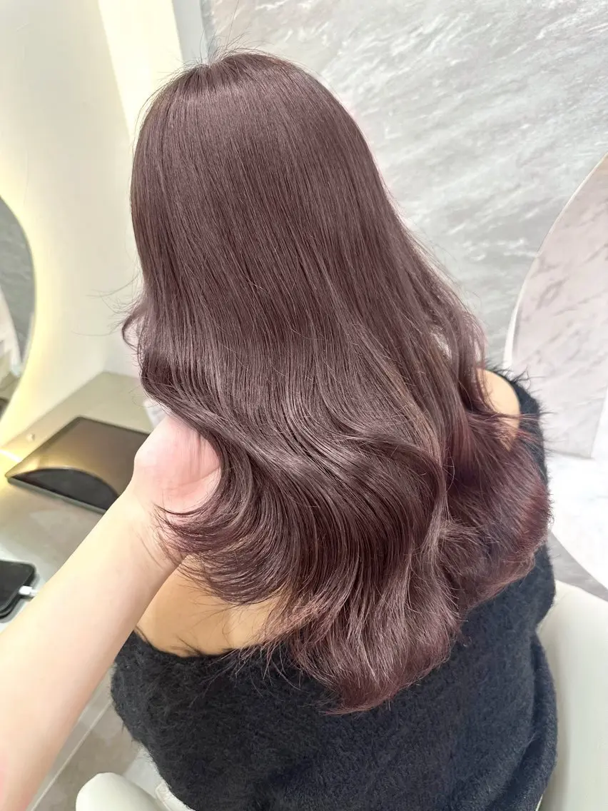 セミロング カラー ヘアカラー トリートメント Rio🎀ブリーチ なし透明感♡顔周り♡のヘアスタイル