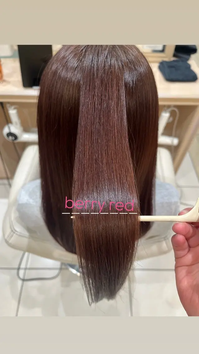 セミロング カラー ヘアカラー 森 瑠海のヘアスタイル