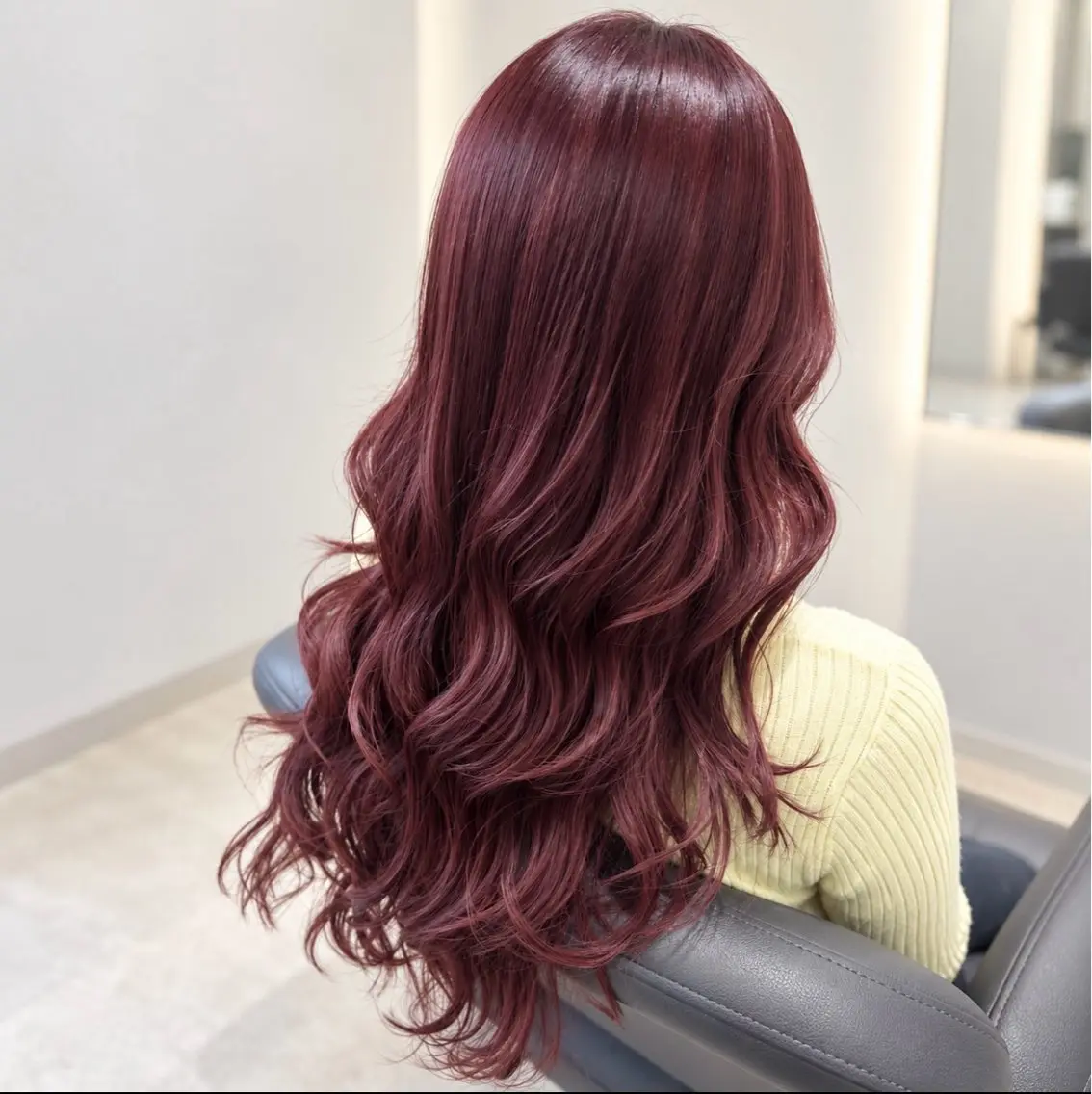 セミロング カット ヘアカラー トリートメント Emuest心斎橋 SAKIのヘアスタイル