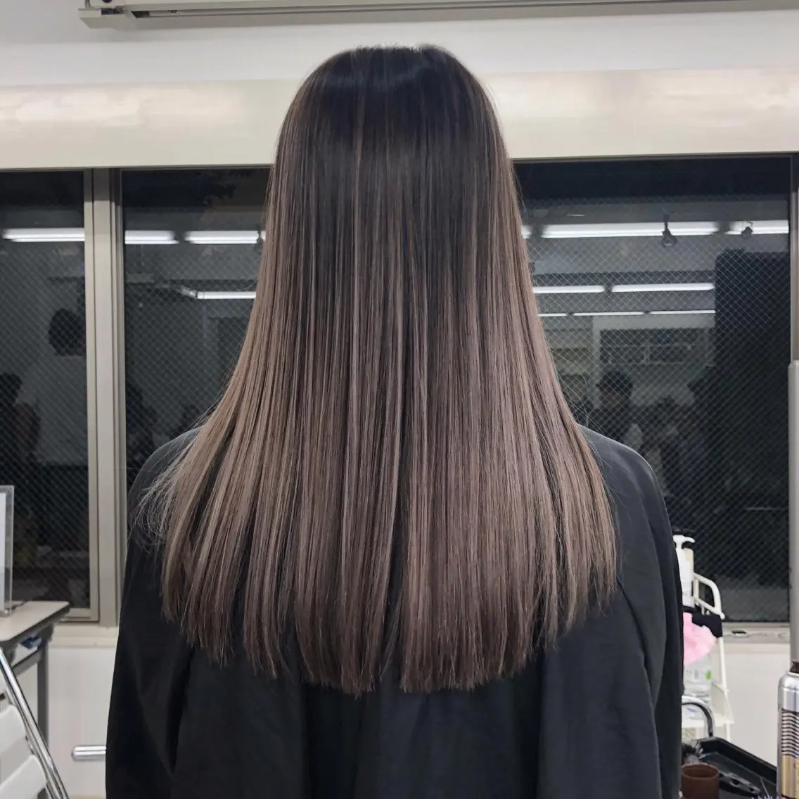 ロング カラー ヘアカラー ブリーチカラー🌈 石垣翔太のヘアスタイル
