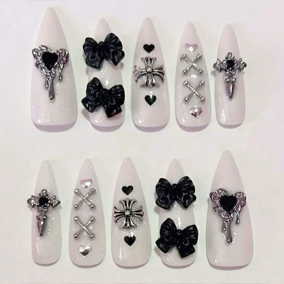 ネイル 長さ出し フレンチネイル グラデーション 卒業式 マグネットネイル ハンドネイル MIHANA NAILのネイルデザイン
