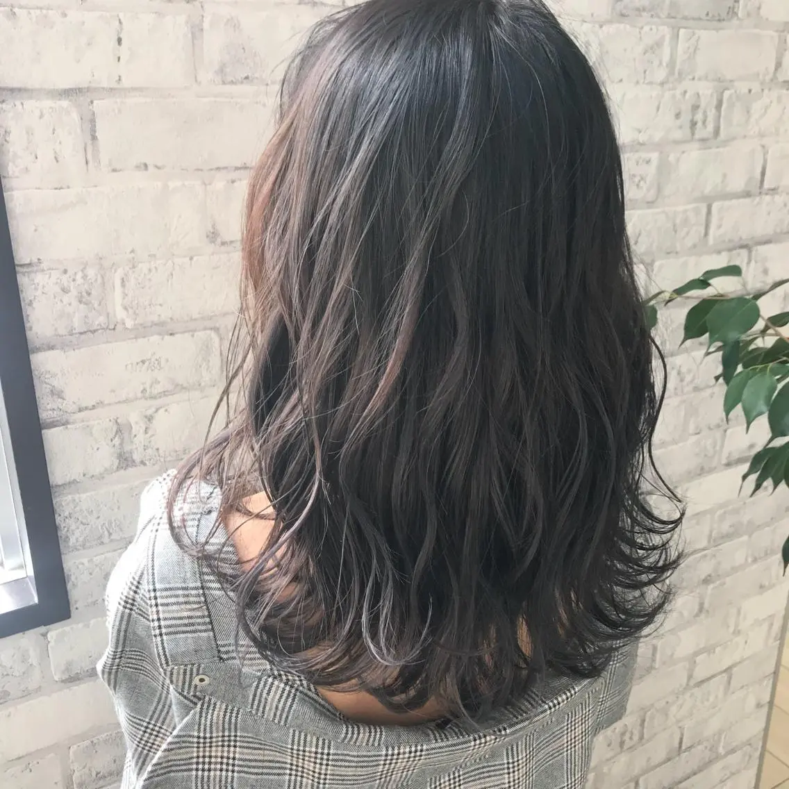セミロング カラー グレージュ ハイライトカラー シアーグレージュ ハイライト カット ヘアカラー Oopsレイヤー 加藤澄都のヘアスタイル