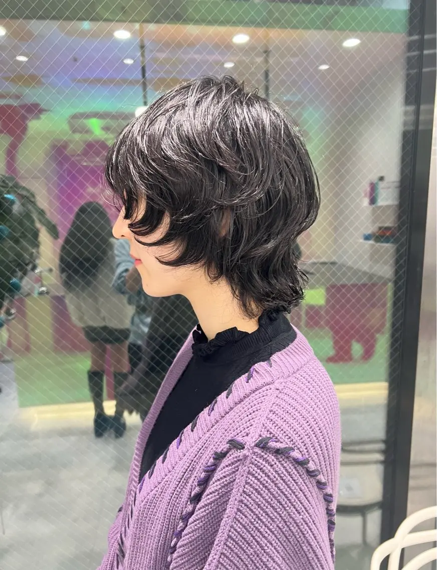 ショート カラー パーマ KANAMI 🌏のヘアスタイル