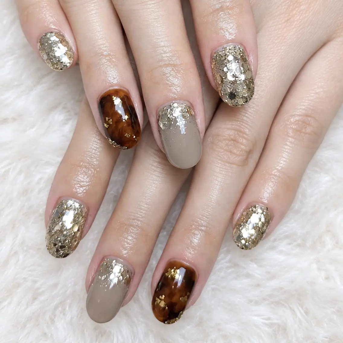 ネイル べっ甲ネイル ハンドネイル WB,nail 🤍 KOKORO のネイルデザイン