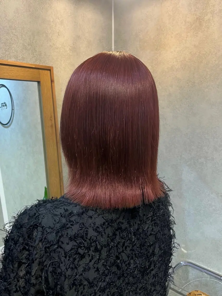 ミディアム カラー 切りっぱなしボブ ボブレイヤー ブリーチ ブラウンカラー ブリーチなしカラー ヘアカラー トリートメント 暖色カラー/ボブ/ 銀座/モエのヘアスタイル