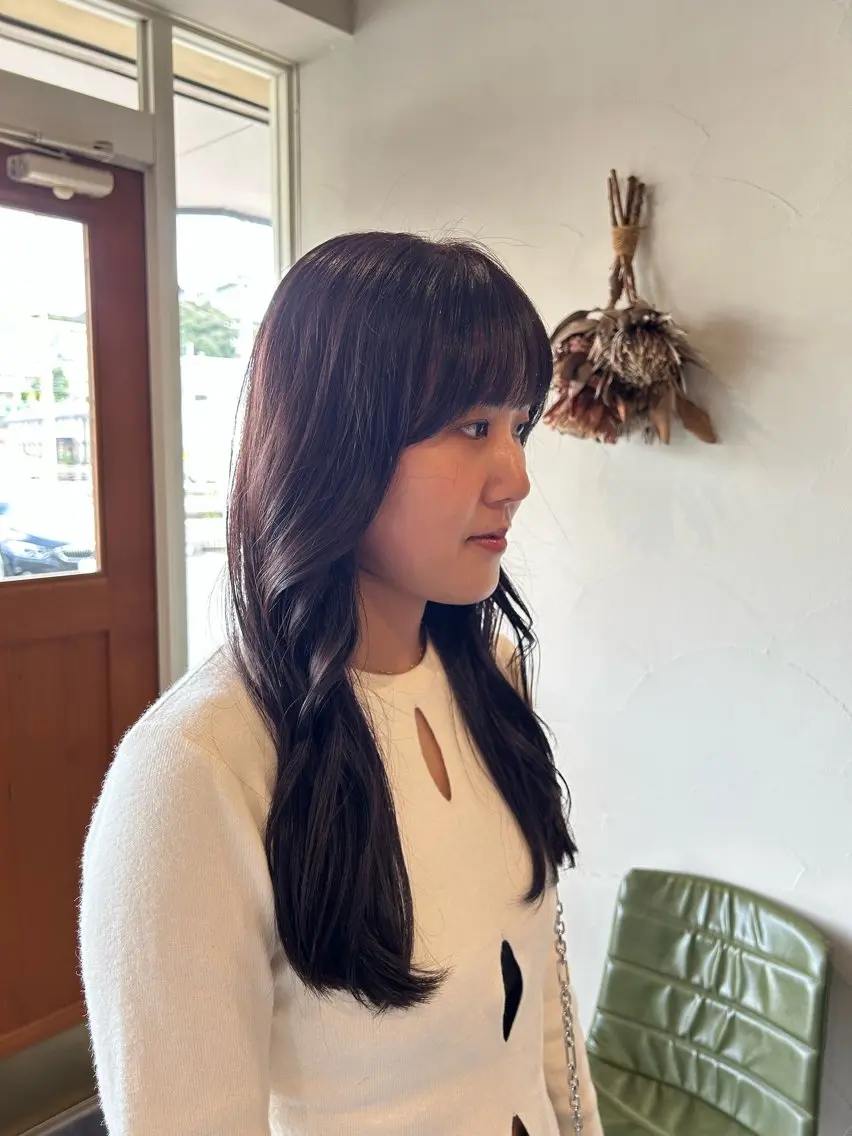 ロング カラー カット ヘアカラー トリートメント 川端 明莉のヘアスタイル