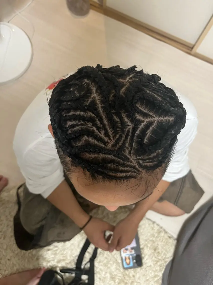 ヘアアレンジ メンズ ヘアセット 岩佐 栄汰のヘアスタイル