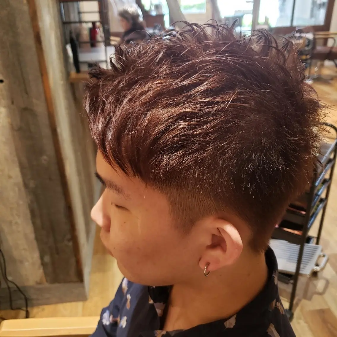 ショート メンズ カラー メンズブリーチ ブリーチ ブリーチなしカラー レッドカラー 槌本 健成のヘアスタイル