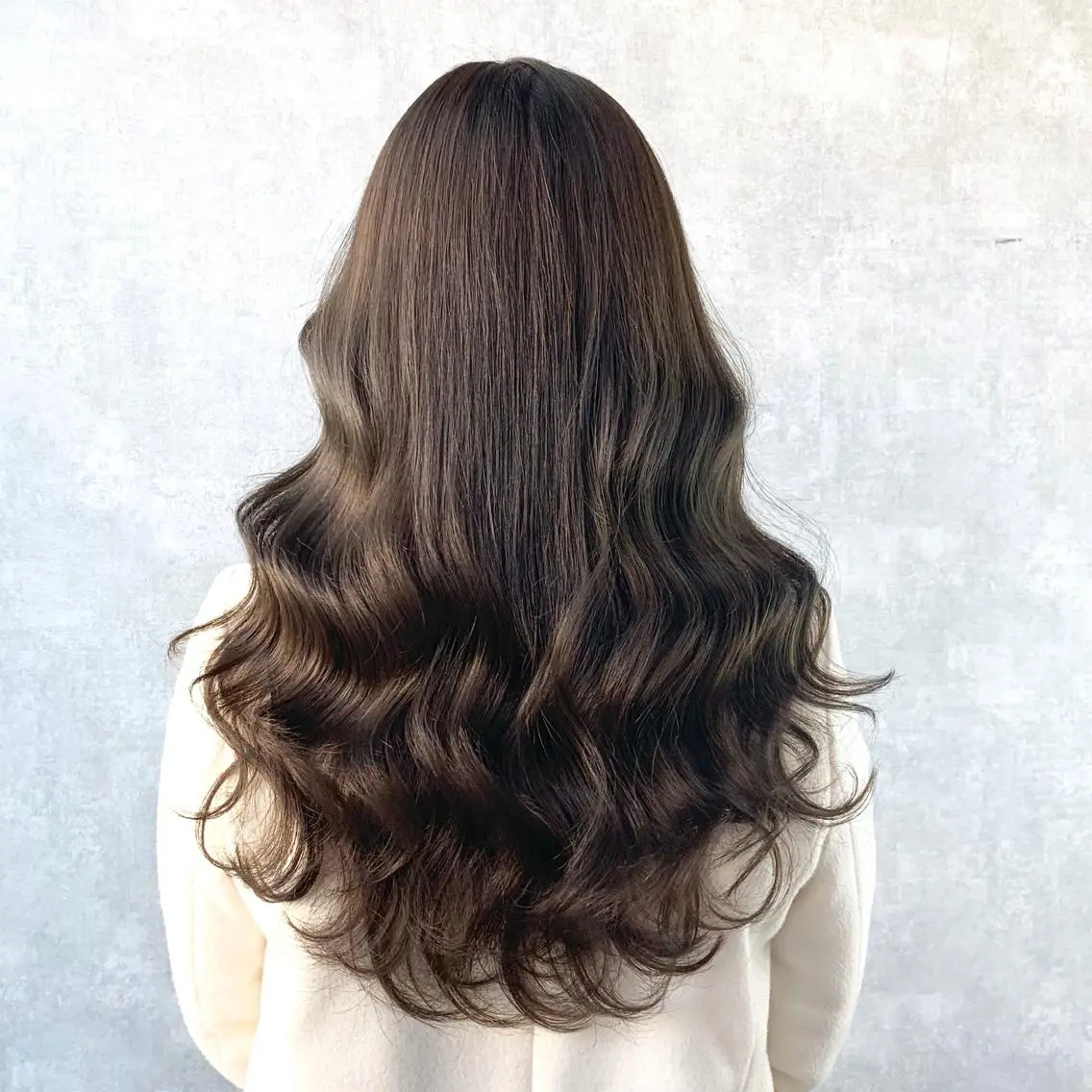ロング カラー アッシュ アッシュグレー アッシュグレージュ ブラウンカラー グレージュ K-POP好き美容師 🇰🇷Kai.Yのヘアスタイル
