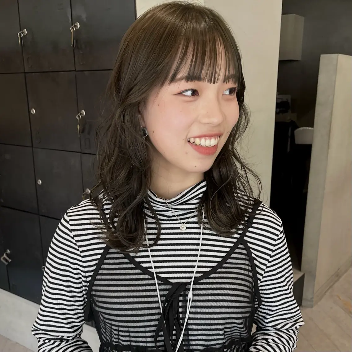 ミディアム カラー グレージュ オリーブグレージュ オリーブグレー カット ヘアカラー なな/ICI/レイヤ ーパーマ/上前津のヘアスタイル