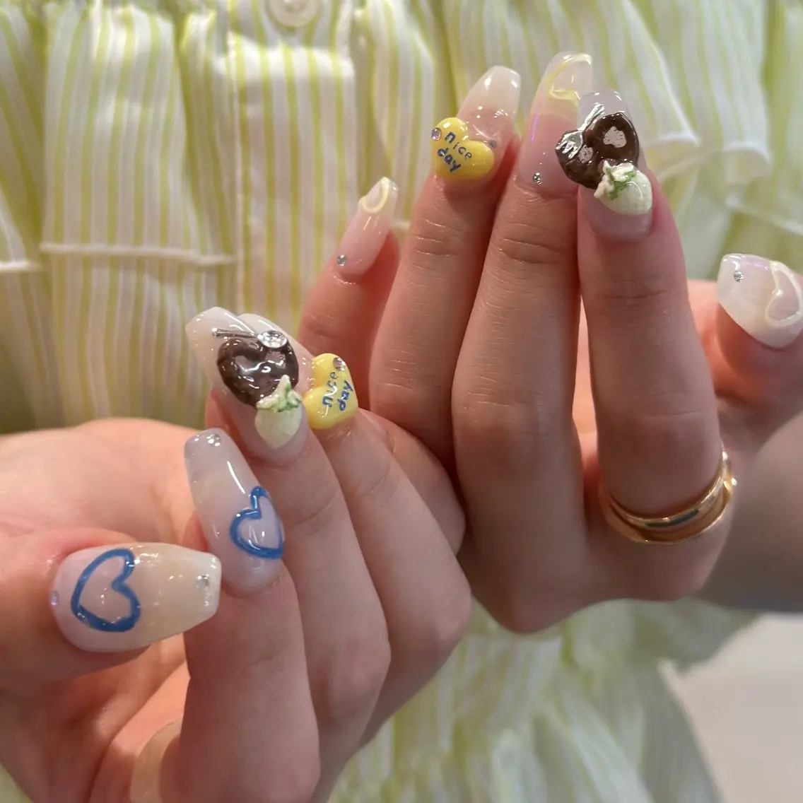 ネイル 持ち込み ハンドネイル suzu 🍀のネイルデザイン